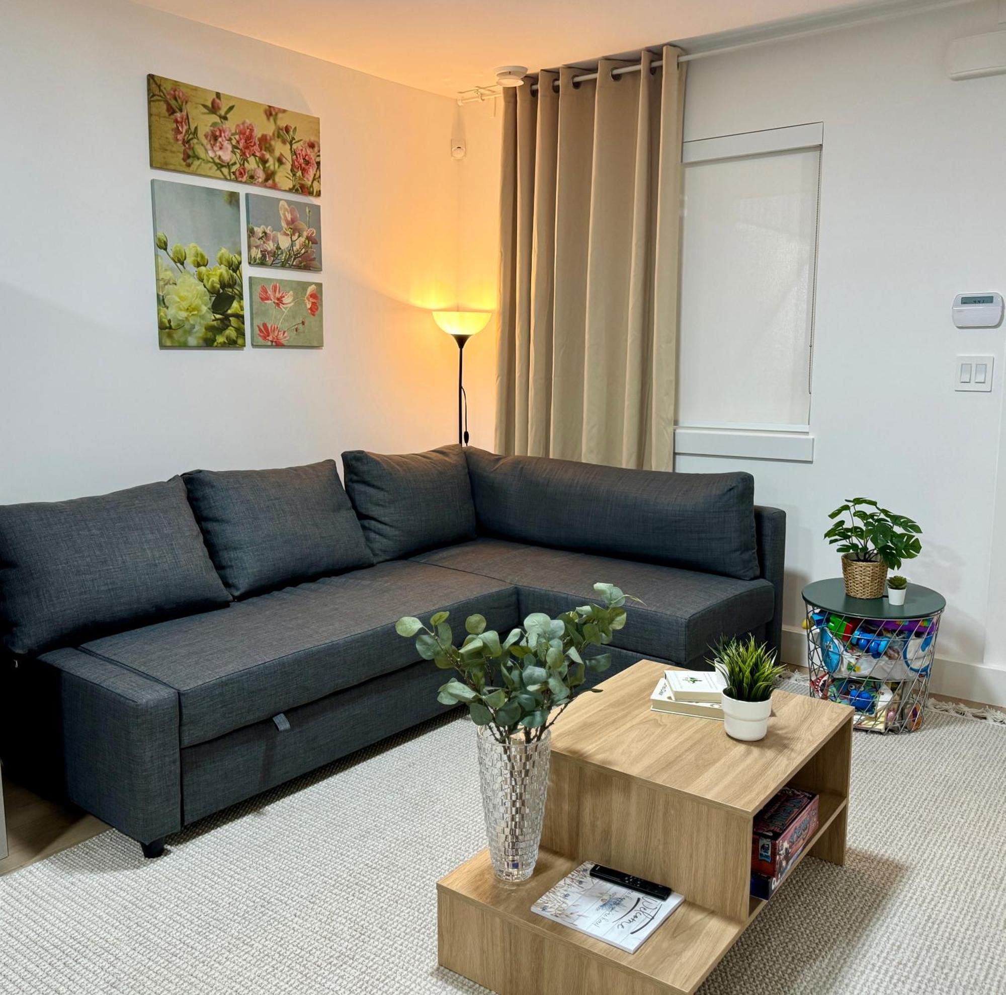 The Sunset Haven- Cozy 2Br Basement Suite Near White Rock サレー エクステリア 写真